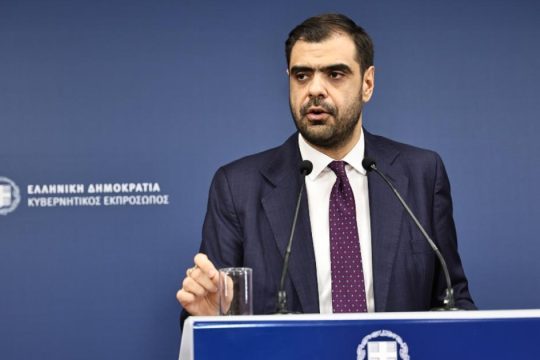 Μαρινάκης σε Λαβρόφ: Είμαστε στη σωστή πλευρά της Ιστορίας